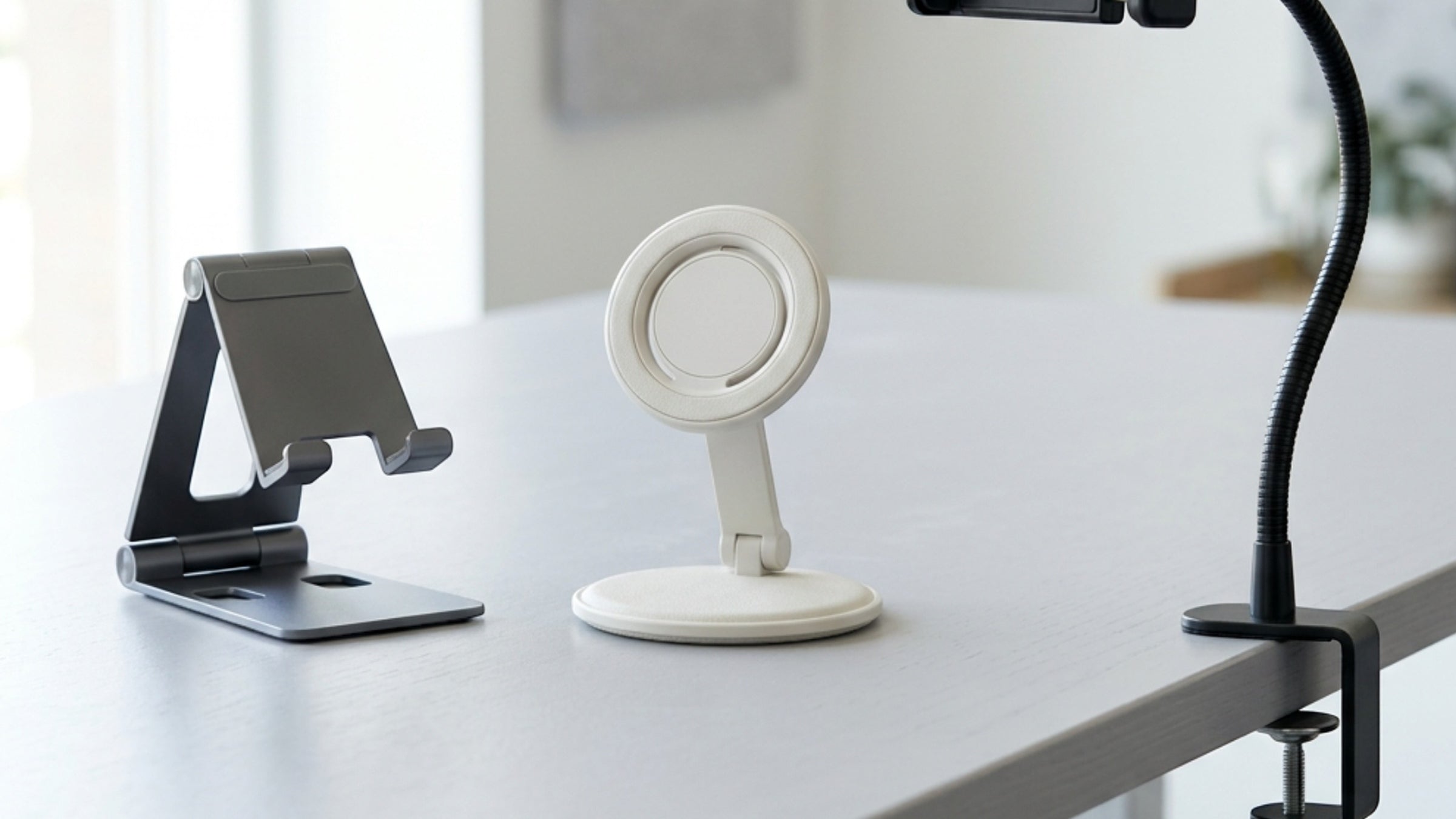 Moip Phone Stands and Holders